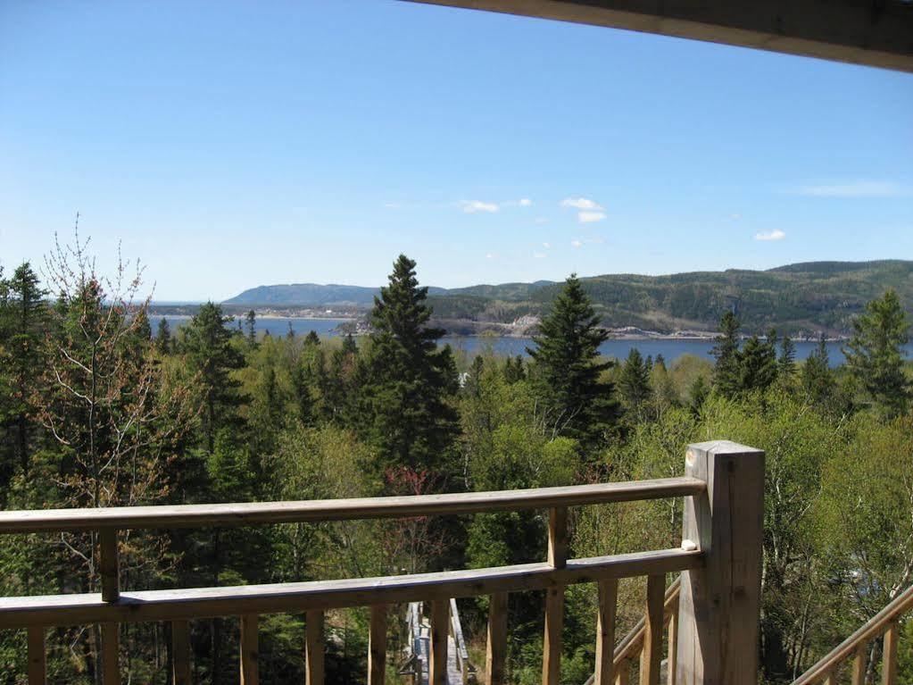 Vila Chalet De La Montagne Tadoussac Exteriér fotografie
